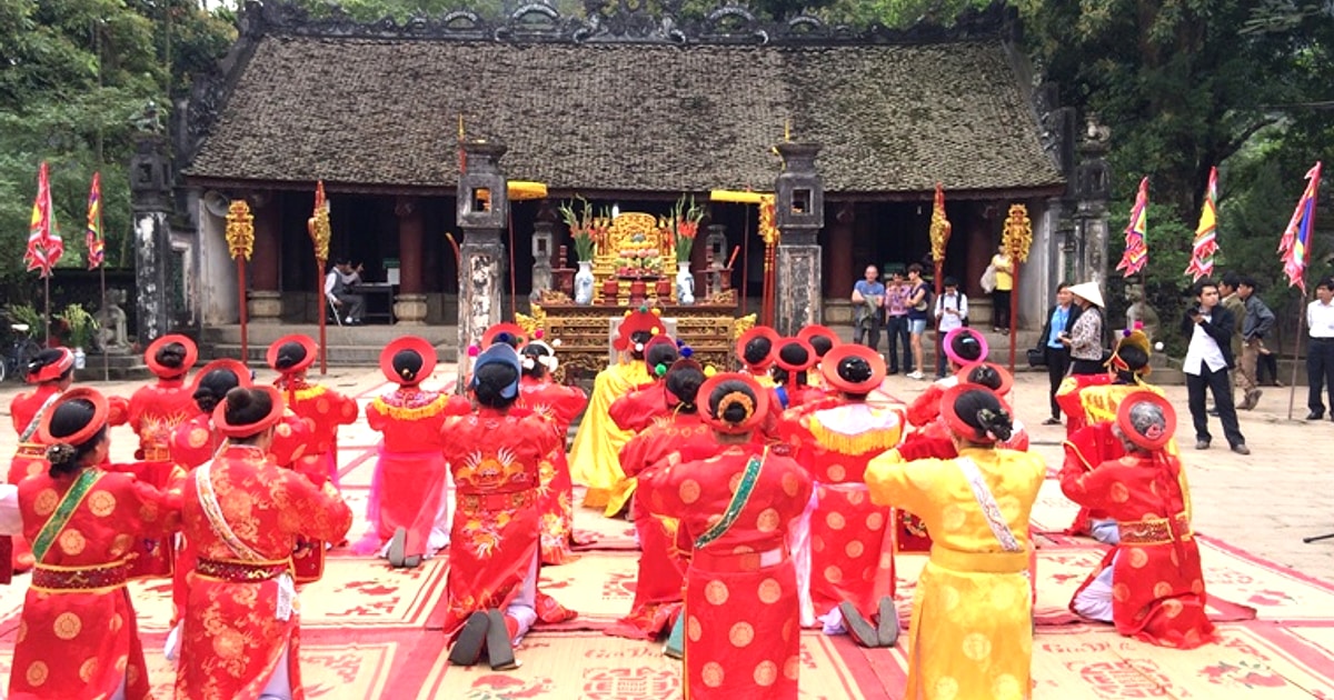 Ninh Binh Packing List What to Bring for Boats, Caves Cycling