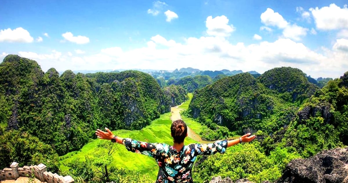 Hanoi to Ninh Binh Bus, Train Private Transfer Compared