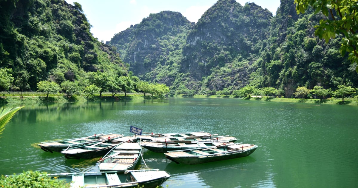 Luxury Ninh Binh Premium Resorts, Private Tours VIP Experiences