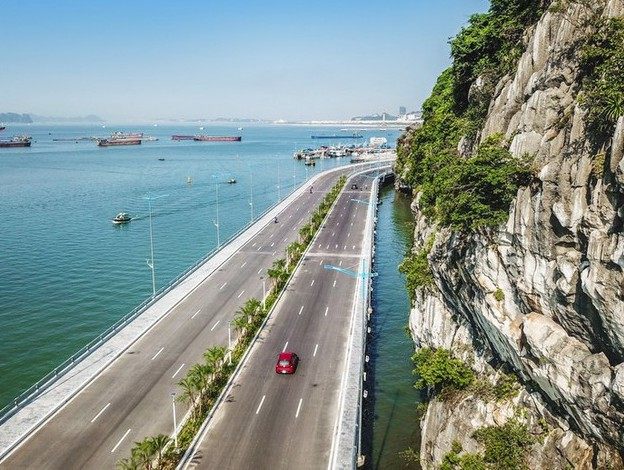 Ha Long Bay to Ninh Binh Transfer Time: Planning Guide 2026