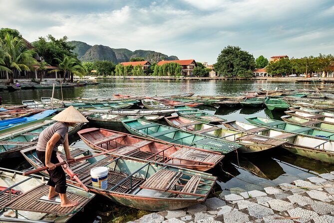 Morning boat wharf near Trang An hotels