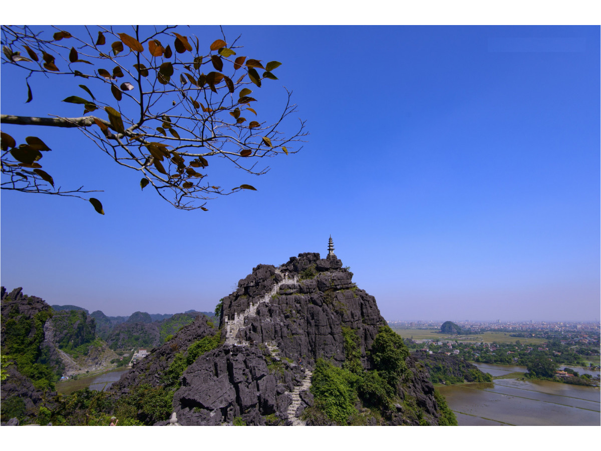 Ninh Binh Complete Guide  Attractions Tips 038 Itineraries 2026 - trekking landscape