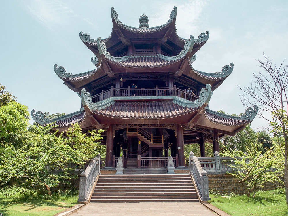 Ninh Binh Day Trip from Hanoi 2026 Is It Worth It Complete Guide - trekking landscape