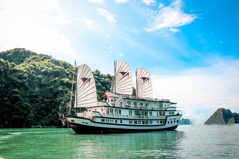 Ninh Binh Travel Guide 2026 Complete Visitor Handbook for Vietnam8217s Hidden Gem - bay scenery